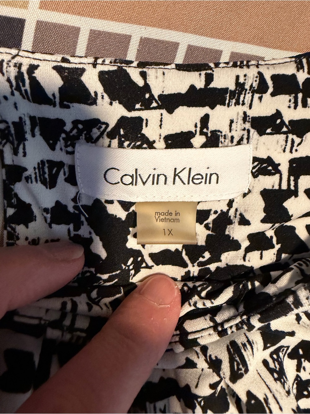 Calvin Klein Black & White Printed Women's Sleeveless top - 1x - Picture 2 of 7